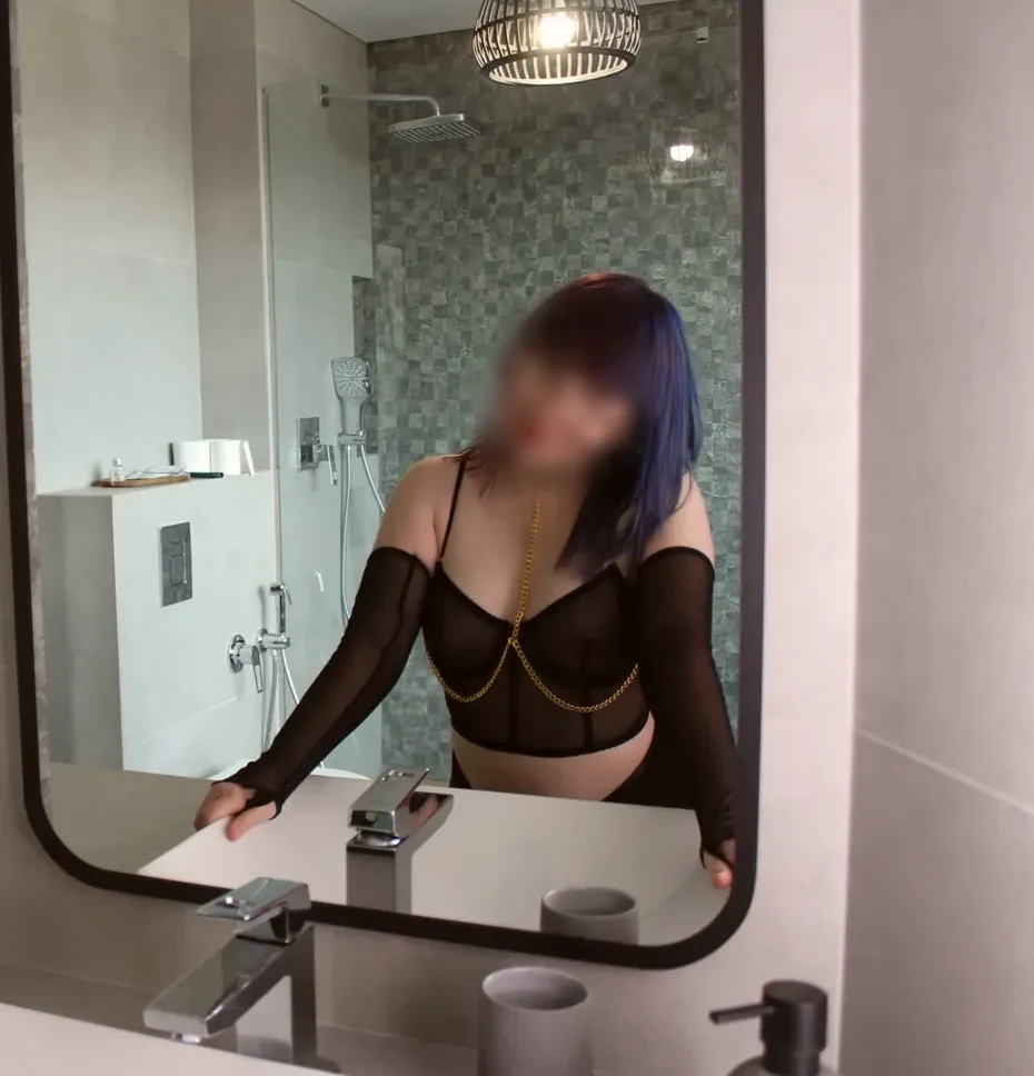 Fabienne, 24