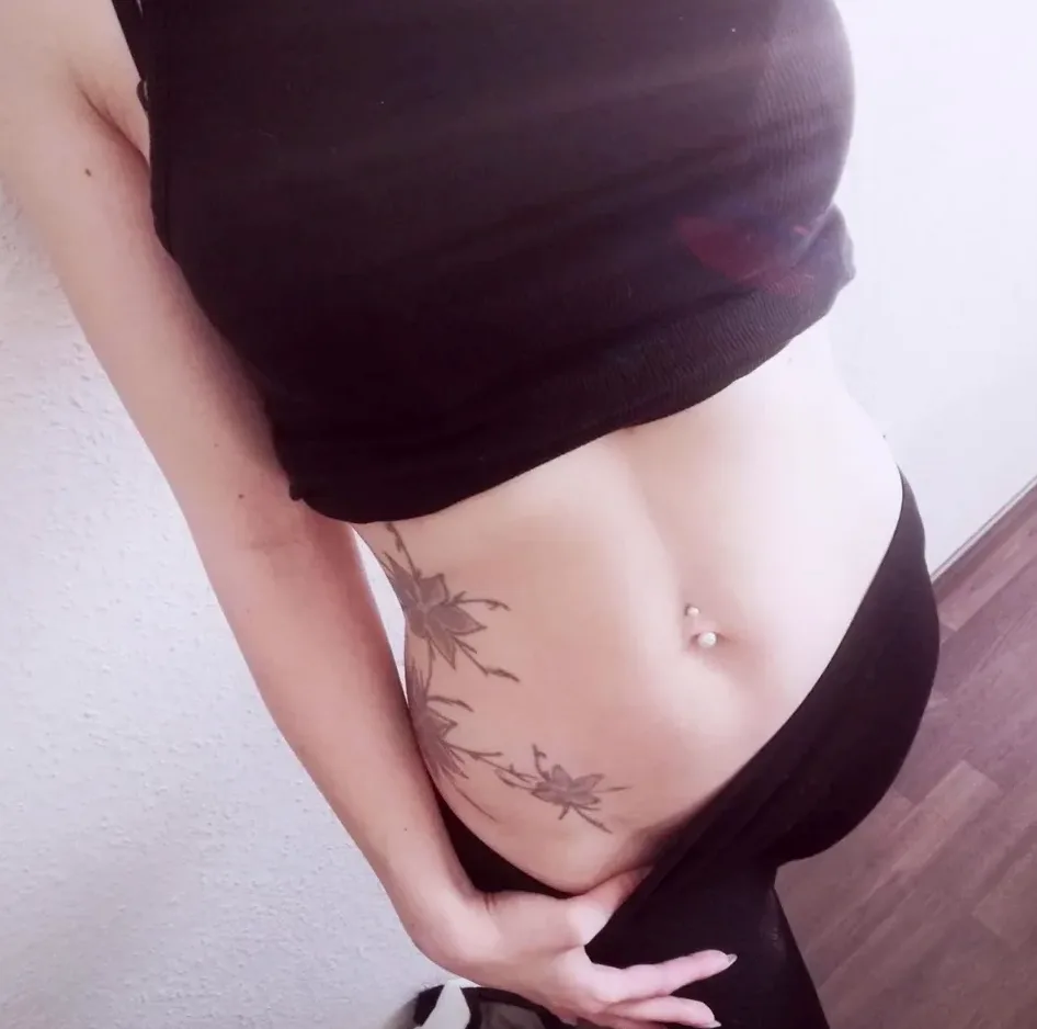 Hanna, 34